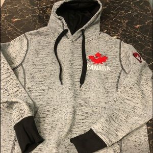 Canada Weather gear hoodie!!! Size small